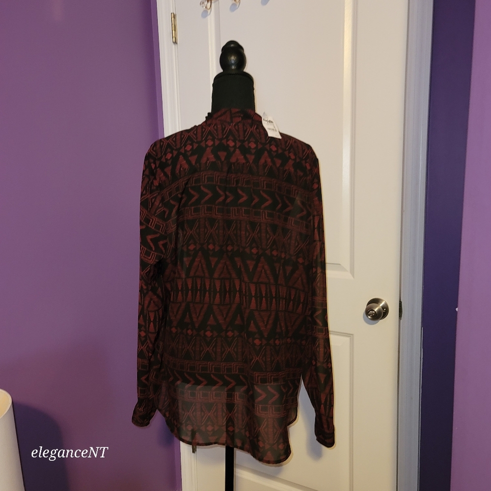 Charlotte Russe Red/Black print wrap style L/S Top Sz: XL NWT - Picture 3 of 6